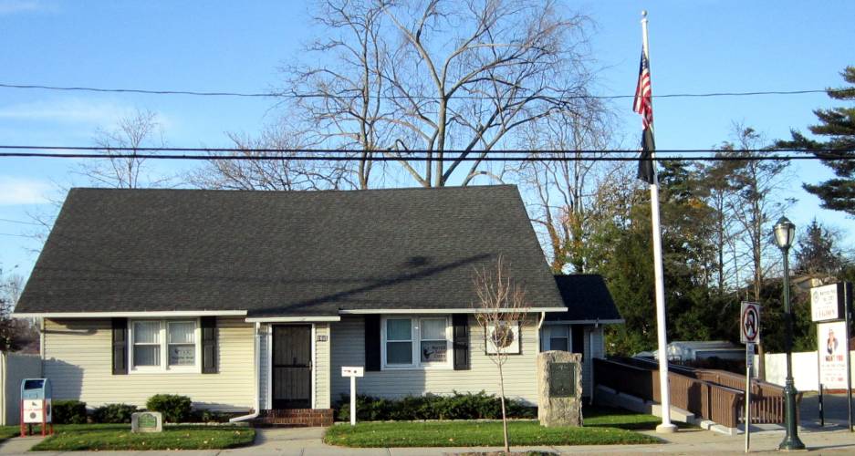 Merrick Post 1282, American Legion building